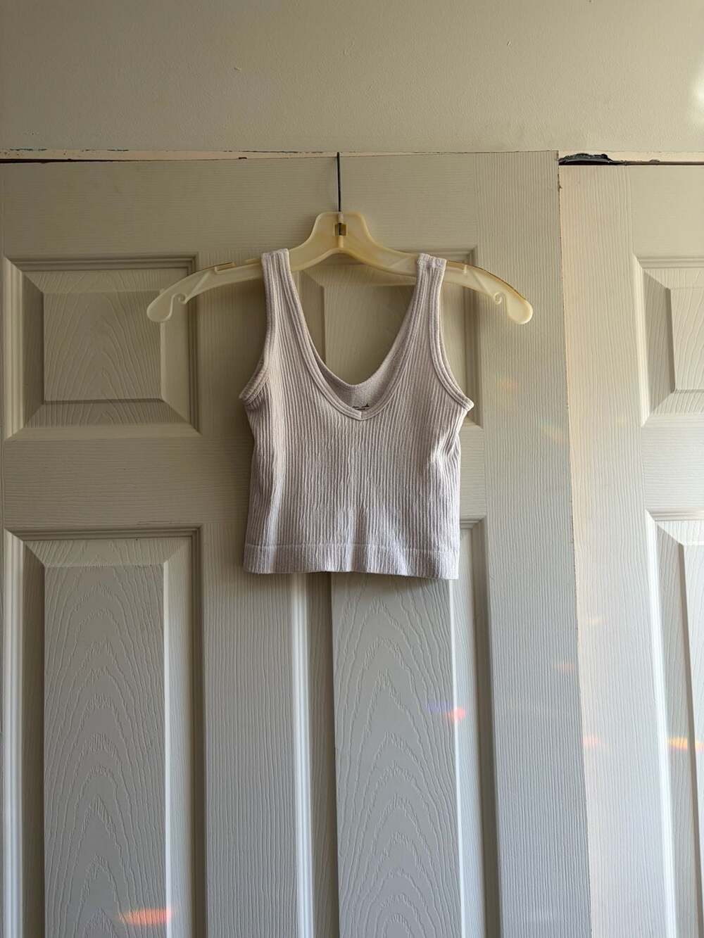Out From Under Tank Top Size S White Ribbed Cropped V-Neck